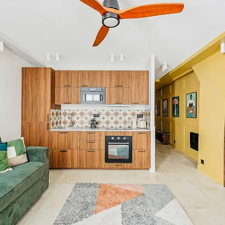 2bdr - 6p Le Marais