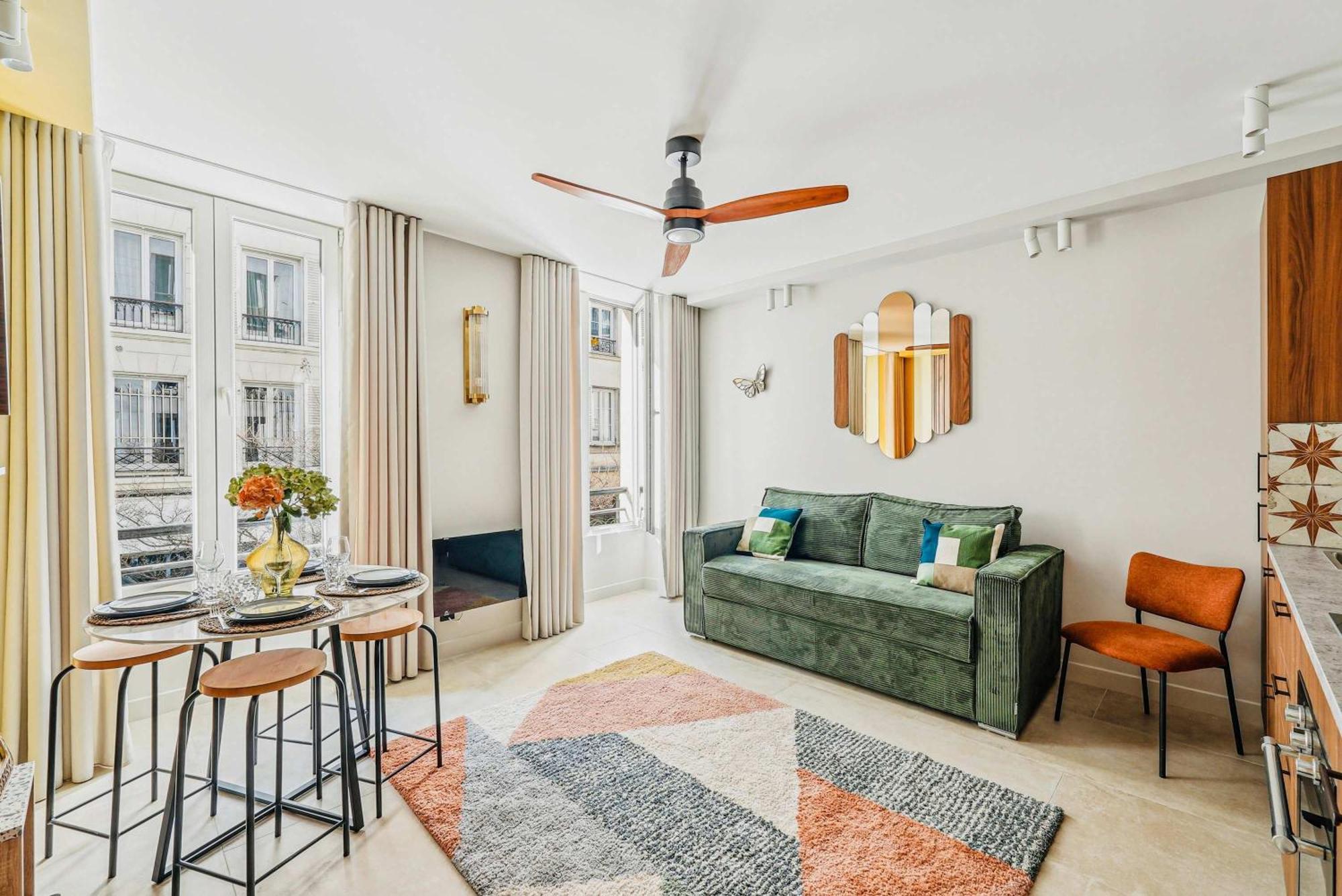 2bdr - 6p Le Marais Appartamento